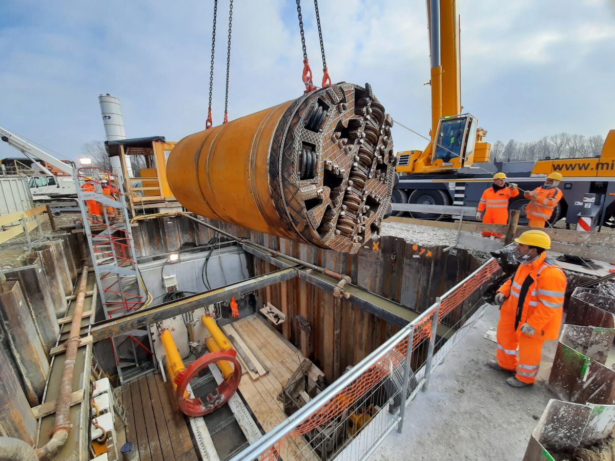 Le tensioni in Medio Oriente crescono, i prezzi dei materiali ancora di più