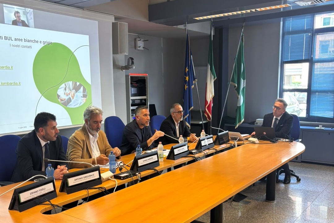 Lombardia, presentati a Cremona interventi per la posa della banda ultra larga