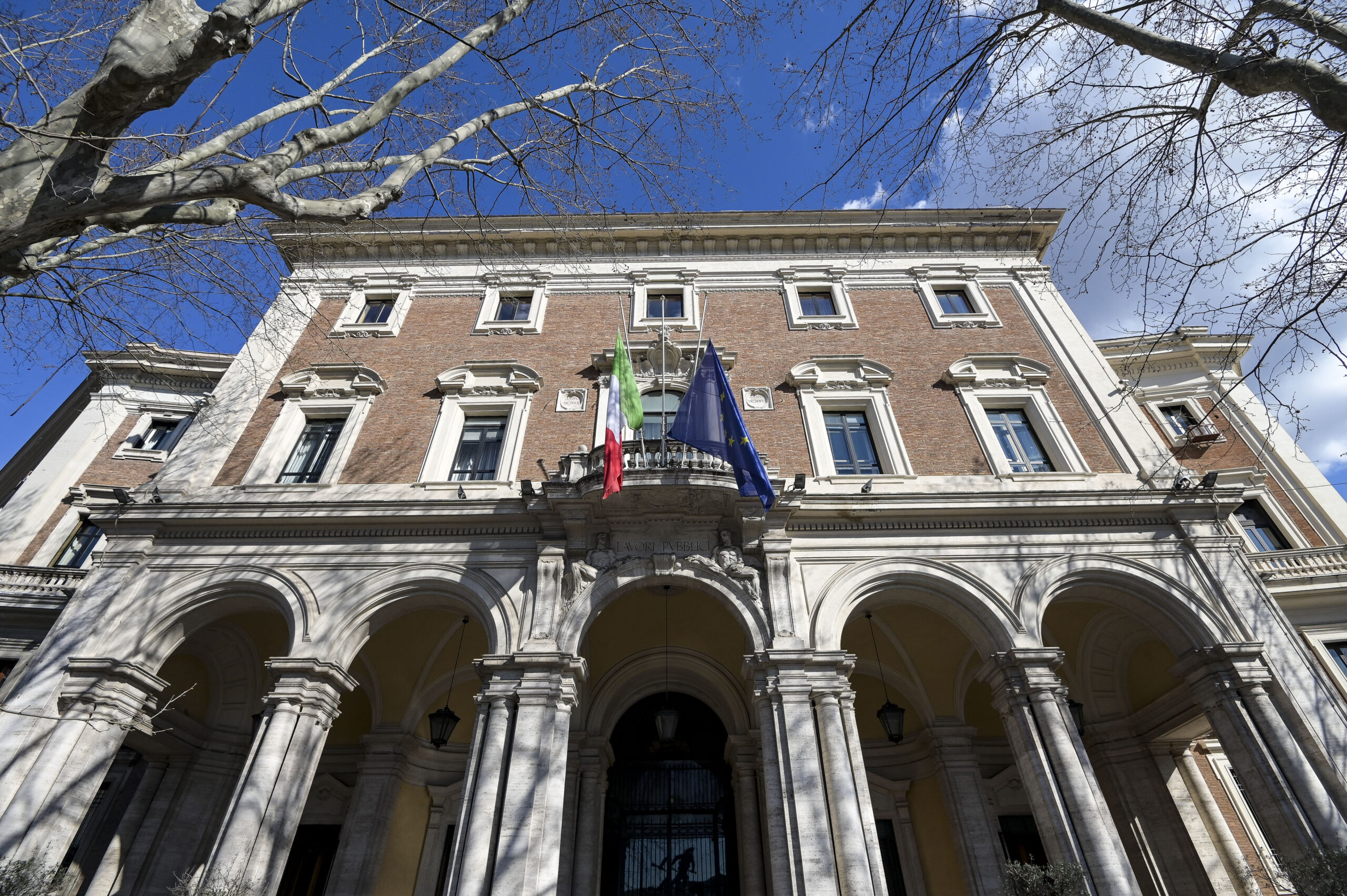 Piano casa, dal PNRR1,2 miliardi a CDP per l’edilizia sociale