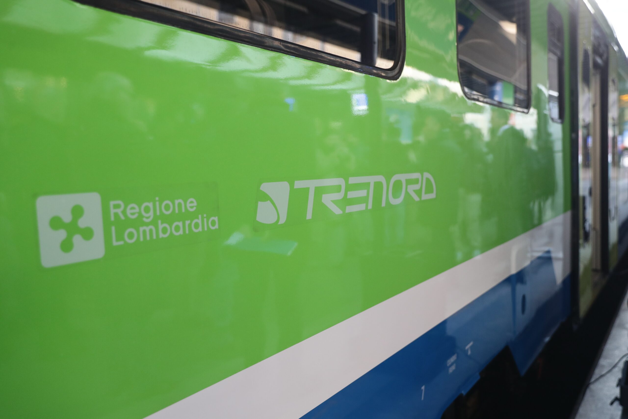 Milano, treno bloccato senza aria condizionata. A bordo 300 passeggeri