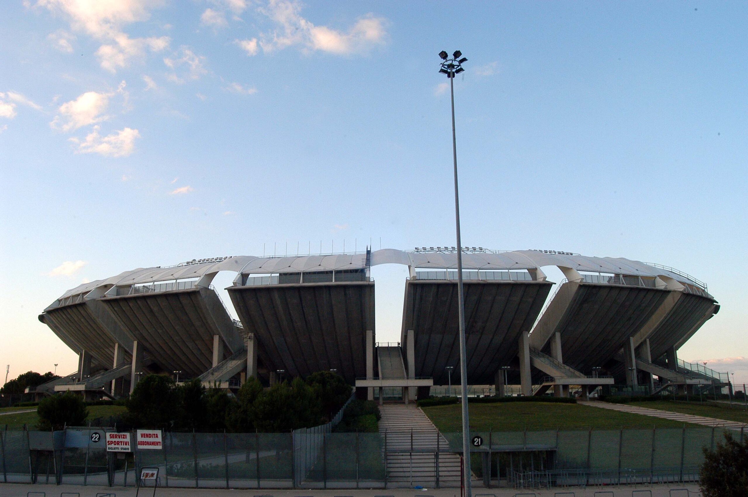 Stadio San Nicola, il TAR sospende la gara del Comune di Bari per i prossimi 5 anni
