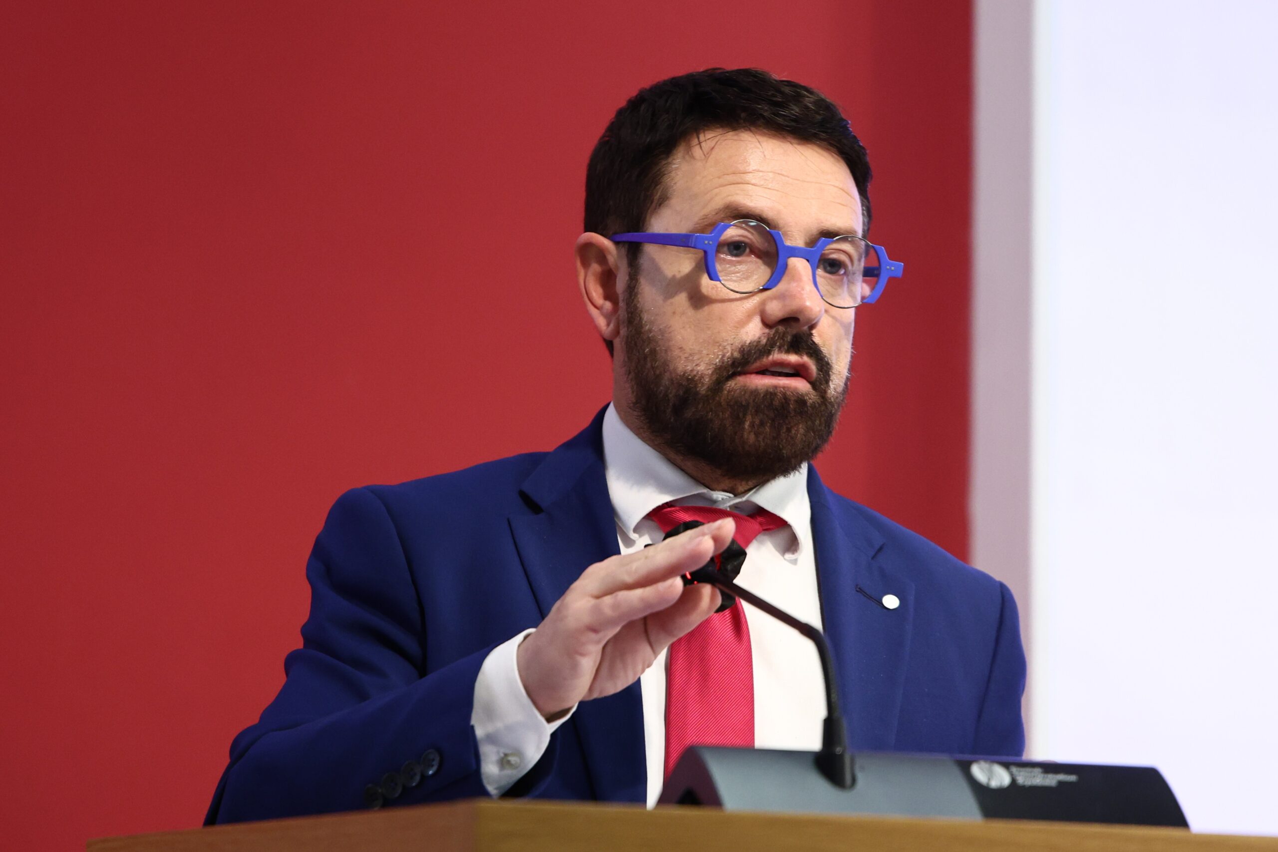 Lombardia, assessore Franco firma accordo con il MIT: 8,7 milioni di euro per riqualificazione di 300 alloggi sfitti