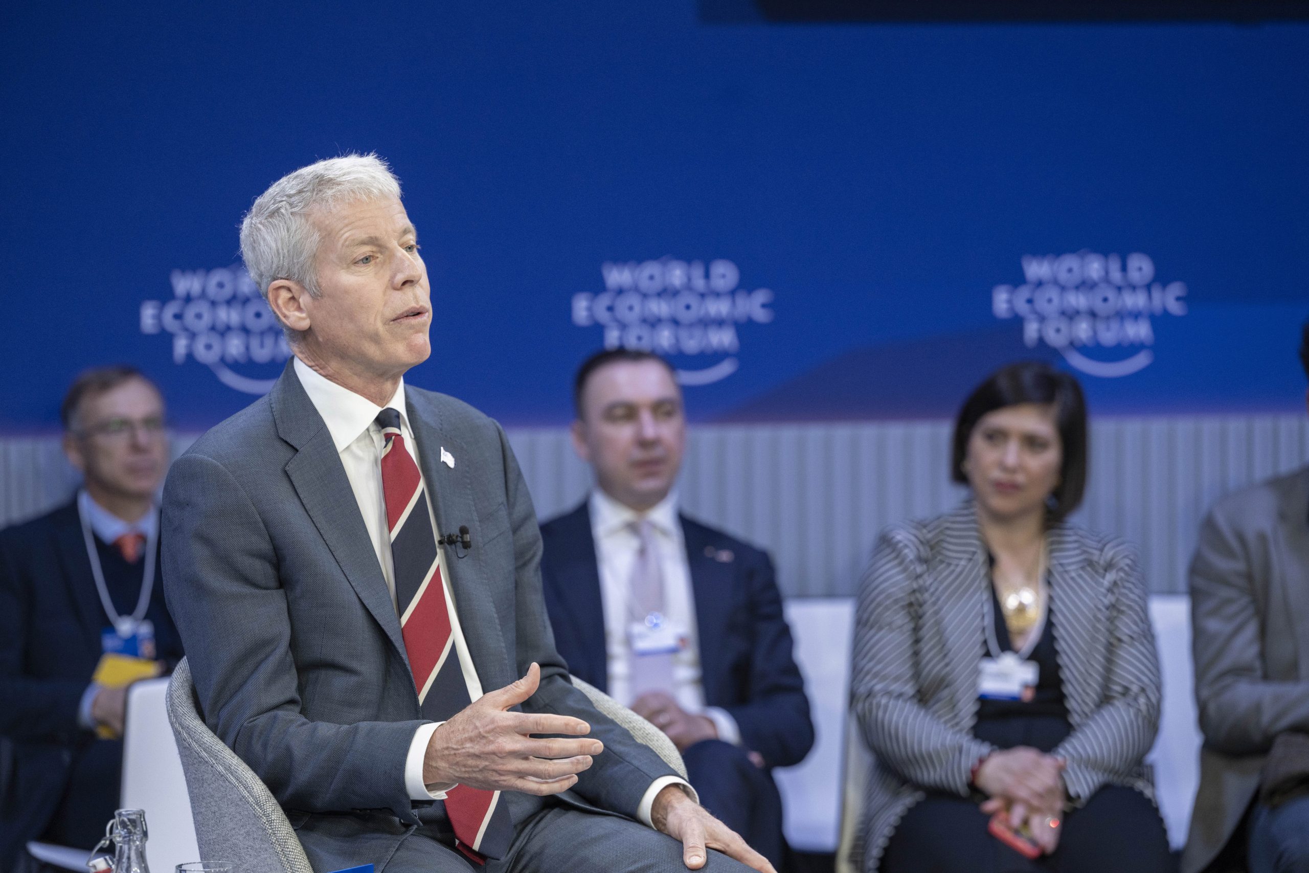Data center, DOE annuncia alleanza per investire 100 mld di dollari