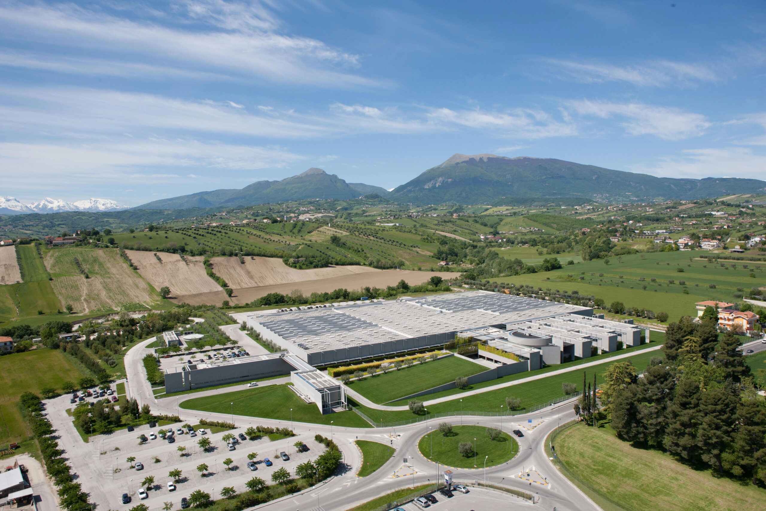 Infrastrutture, protocollo intesta tra Strada dei Parchi e Parchi nazionali d’Abruzzo