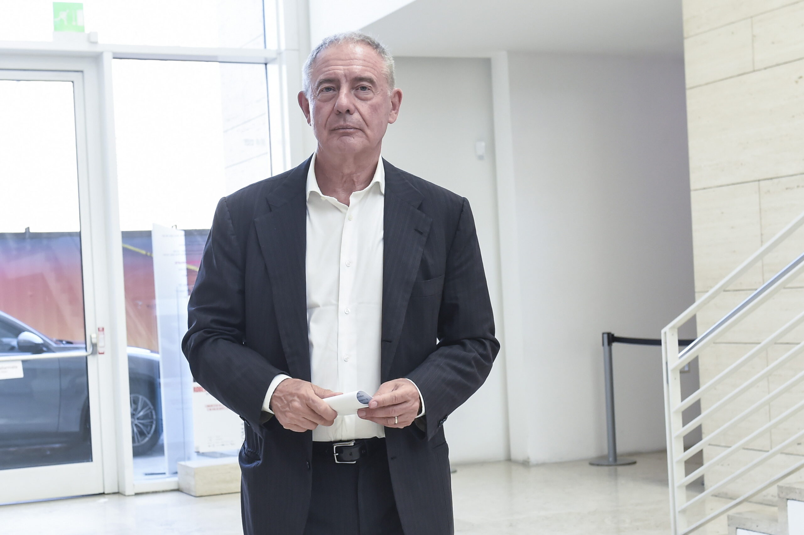 Aerei, Urso: “Attivato il Garante per la sorveglianza dei prezzi”