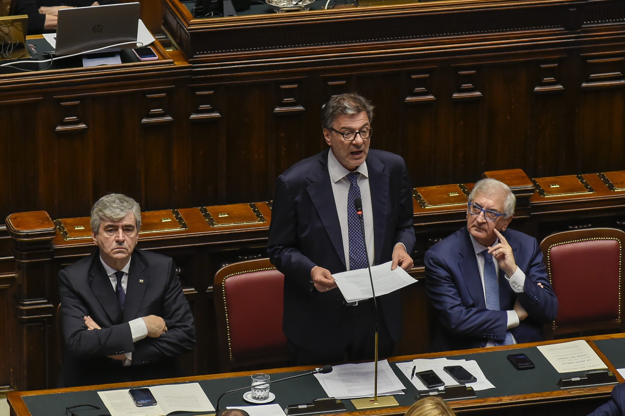 Giorgetti alla Camera annuncia l’attivazione della clausola di salvaguardia nazionale