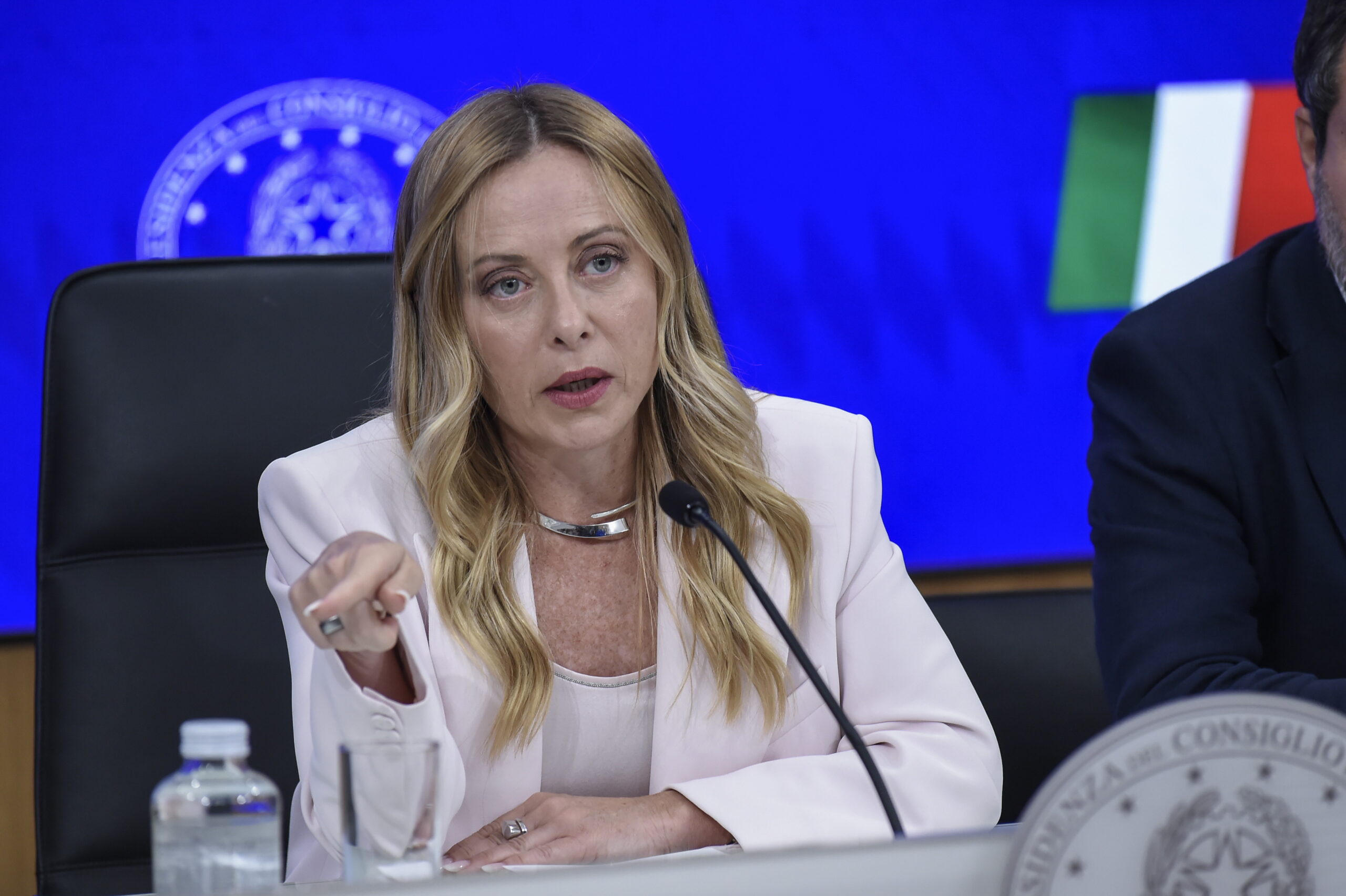 CDM: sospensione del bollo e proroga al taglio delle accise
