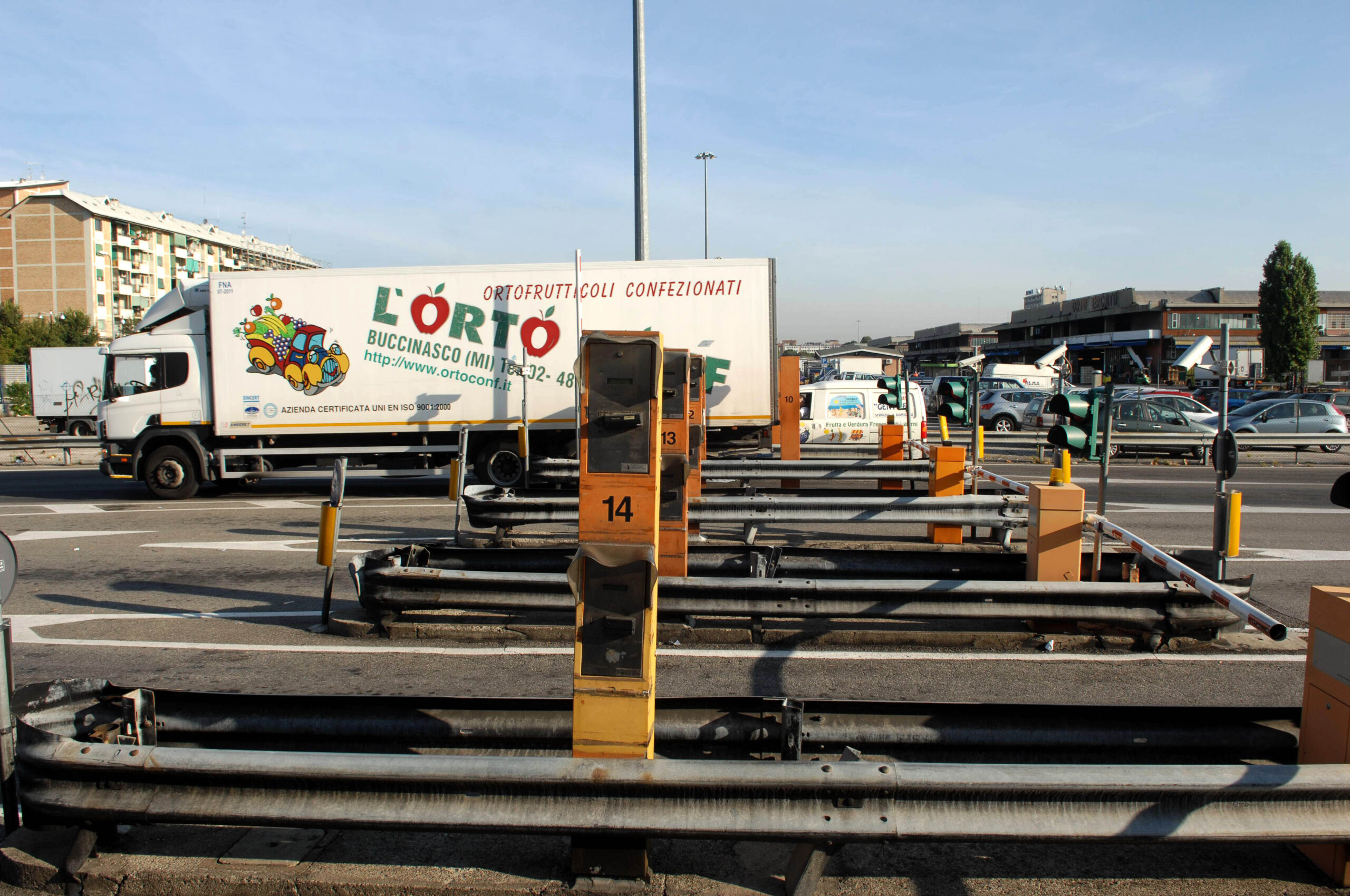 Su cento tonnellate di merci, novantadue viaggiano in camion
