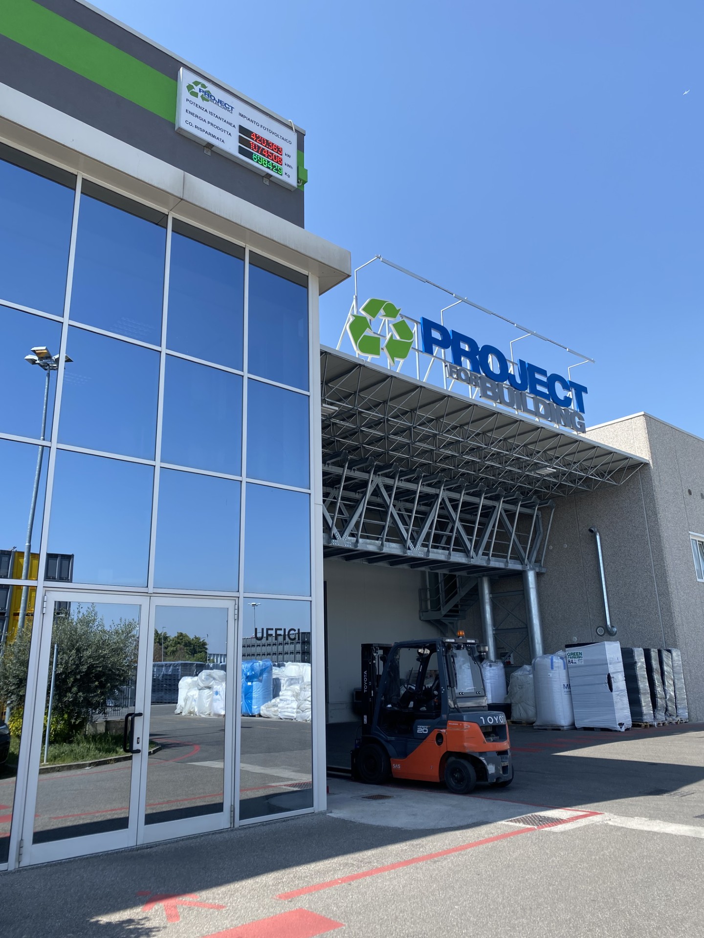 Primo investimento per Equinox IV: acquisito il 65% di Project for Building