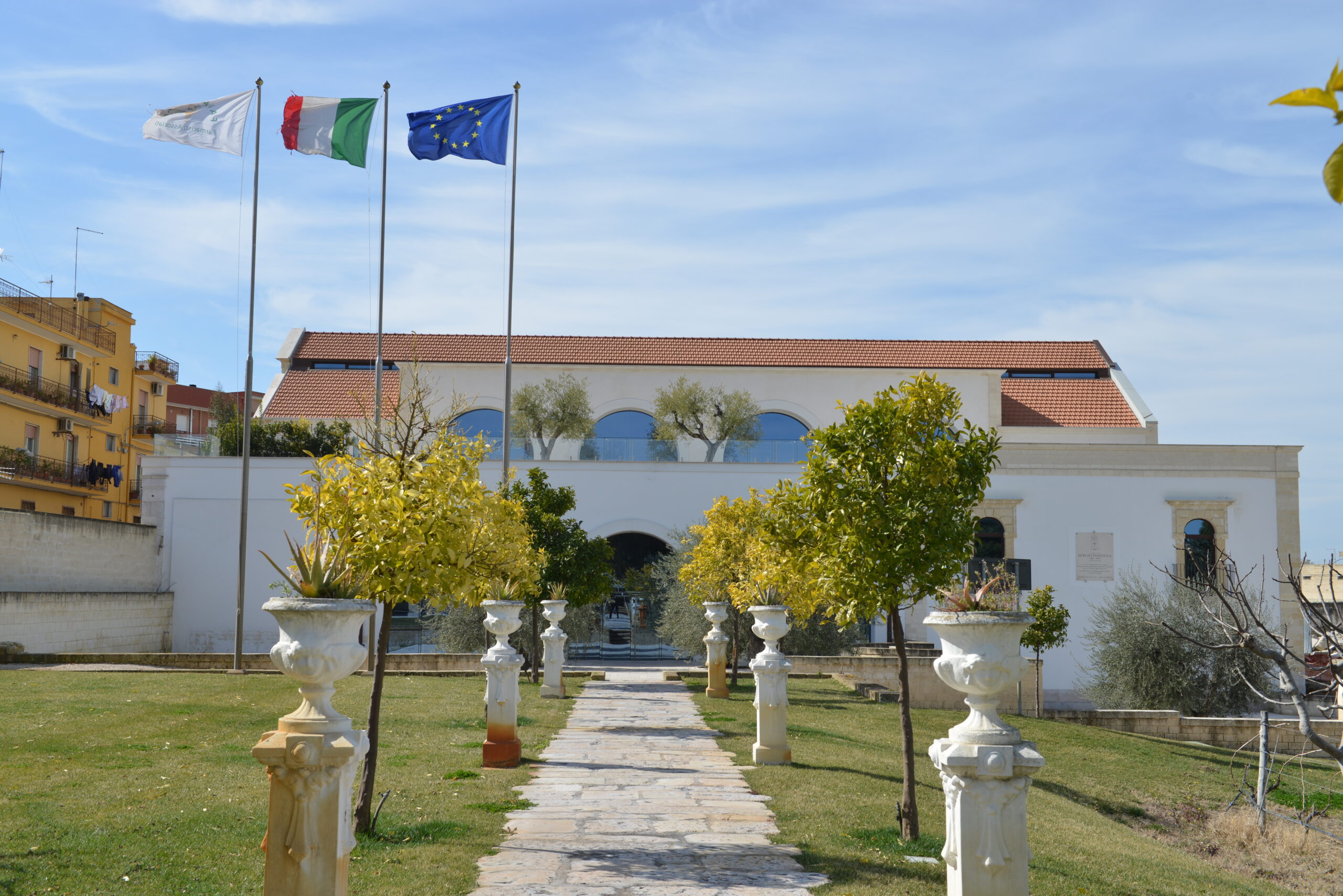 La farmaceutica pugliese vale 800 milioni di export, Farmindustria chiede di difendere la leadership del Sud