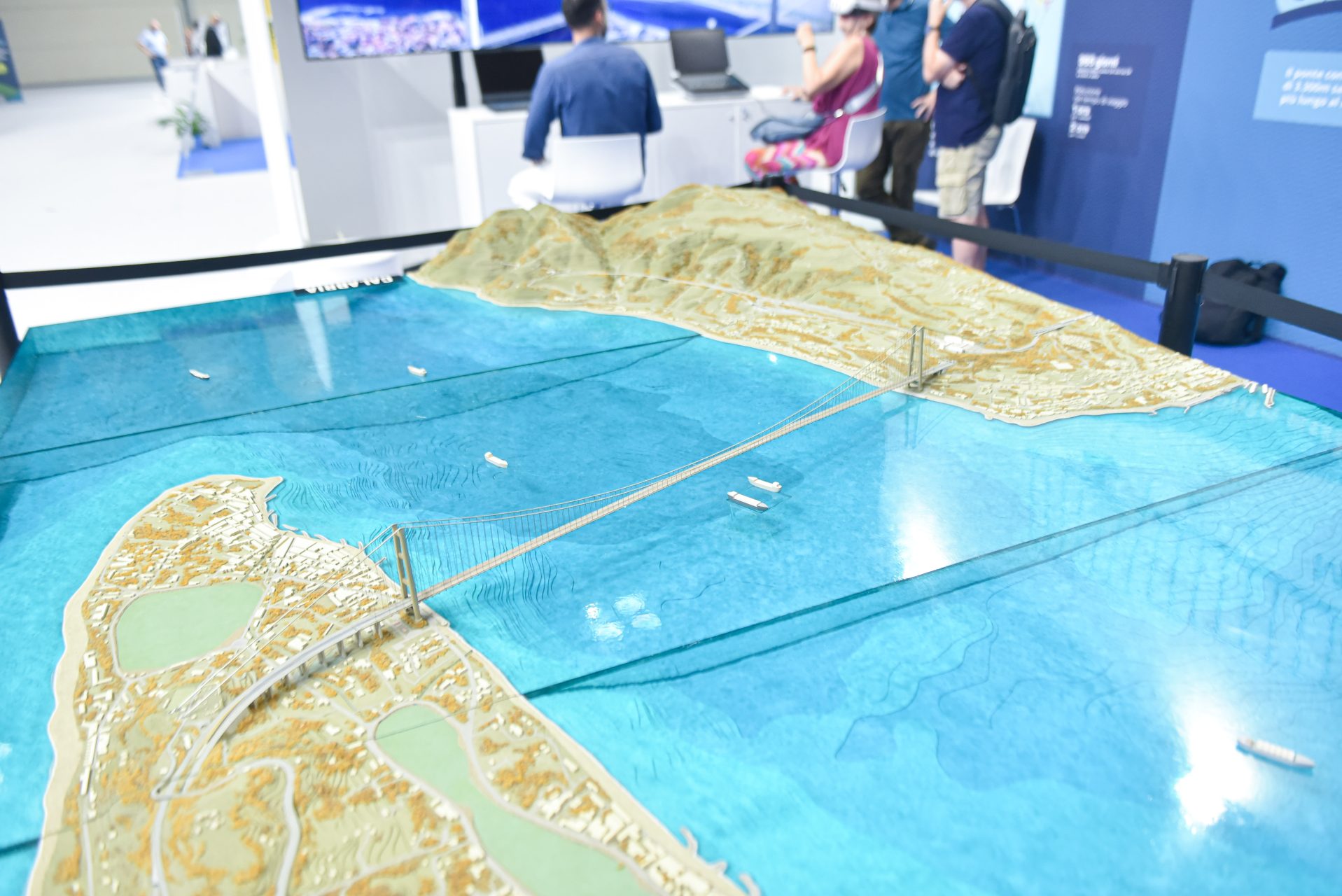 Ponte Stretto, Mit: “Già finanziato con fondi statali, non previste risorse per la Difesa”