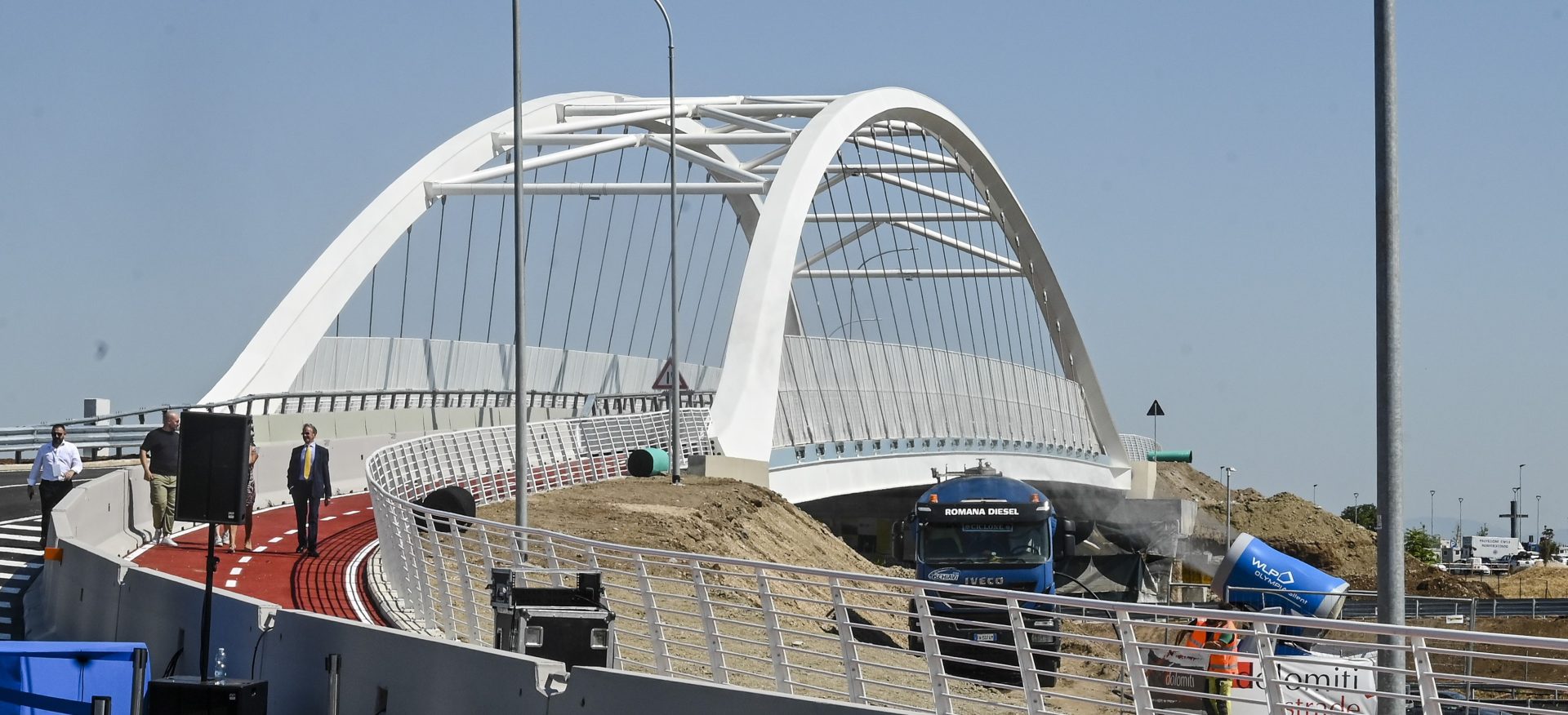 Il nuovo ponte di Tor Vergata: “Così abbiamo trasformato un’opera incompiuta in un simbolo urbano”