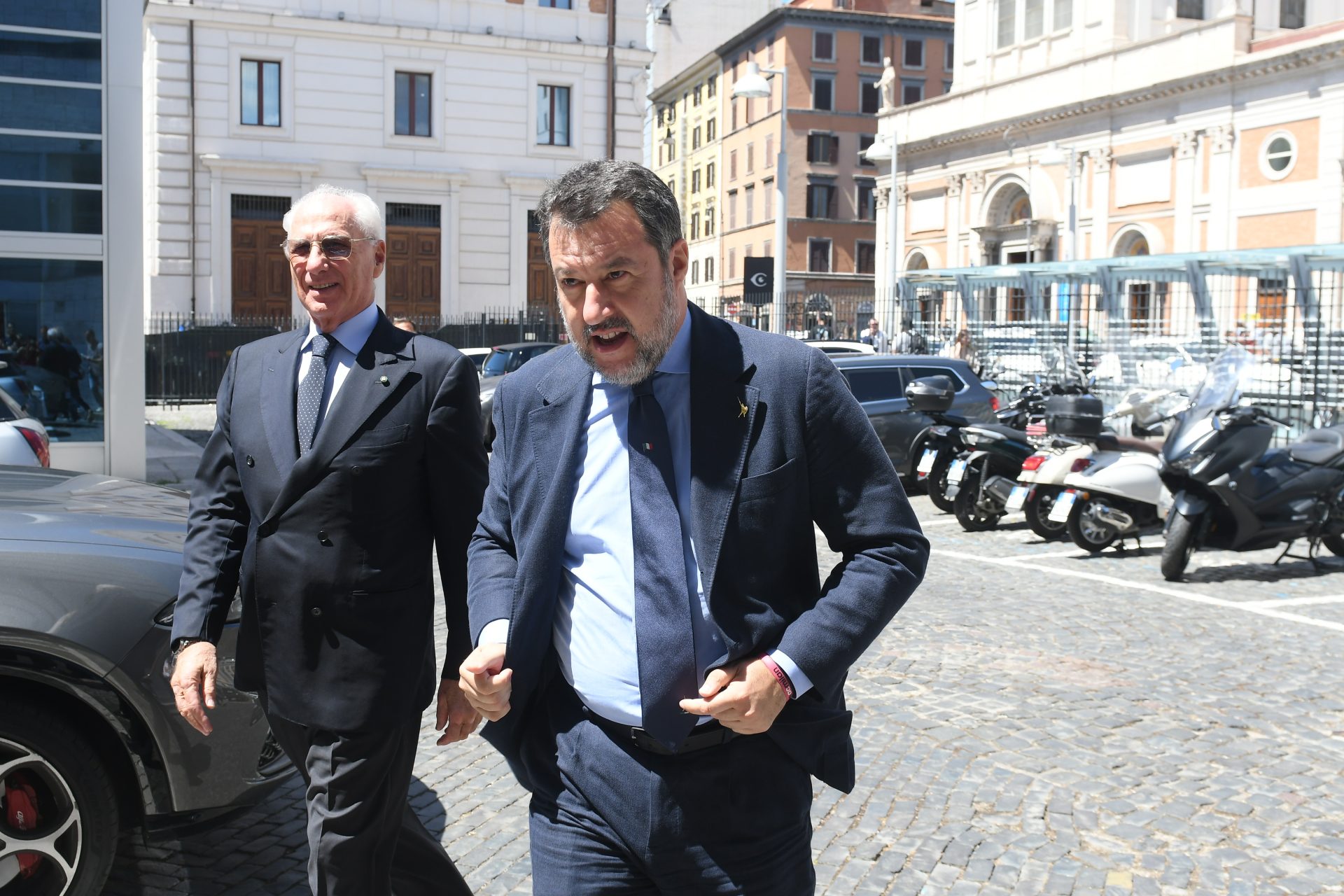 Stretto di Messina, Salvini: “Vogliamo approvare progetto del ponte entro la prossima settimana”