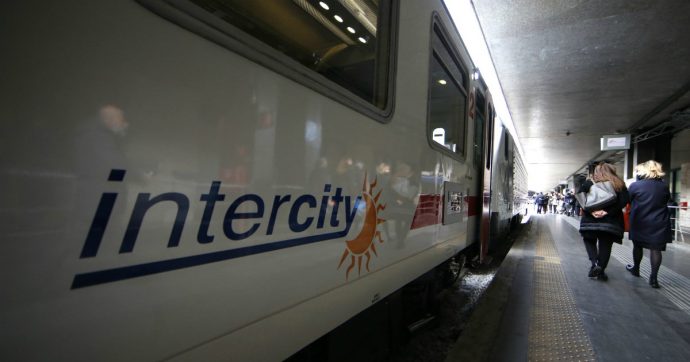Treni, bozza Dl Pnrr: al via la liberalizzazione degli Intercity