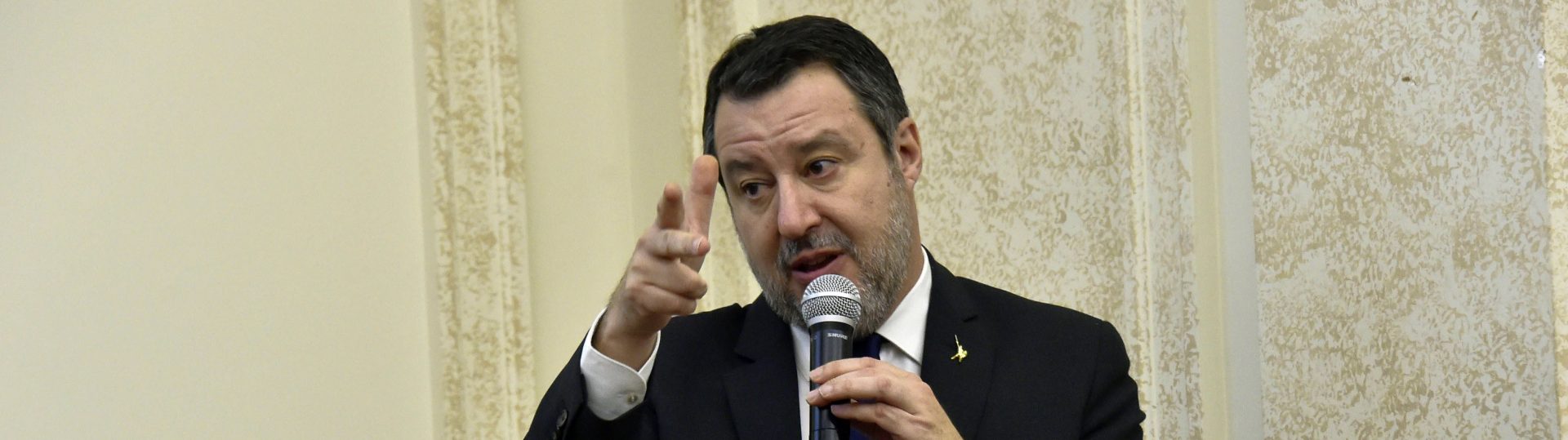 Milano-Cortina, Salvini: “Per la pista da bob rimossi 850 alberi, ne ripianteremo 10mila”