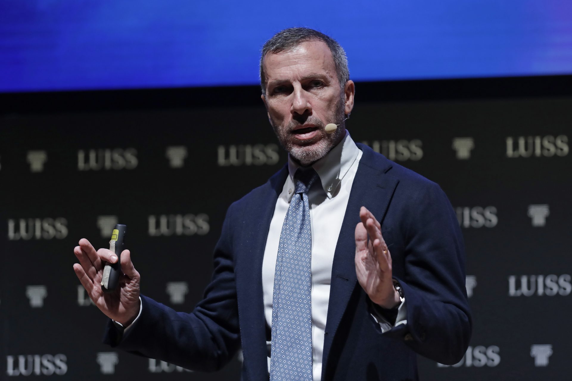 Allarme Asstel: filiera Tlc italiana in sofferenza, il costo dello spettro frena investimenti e reti del futuro