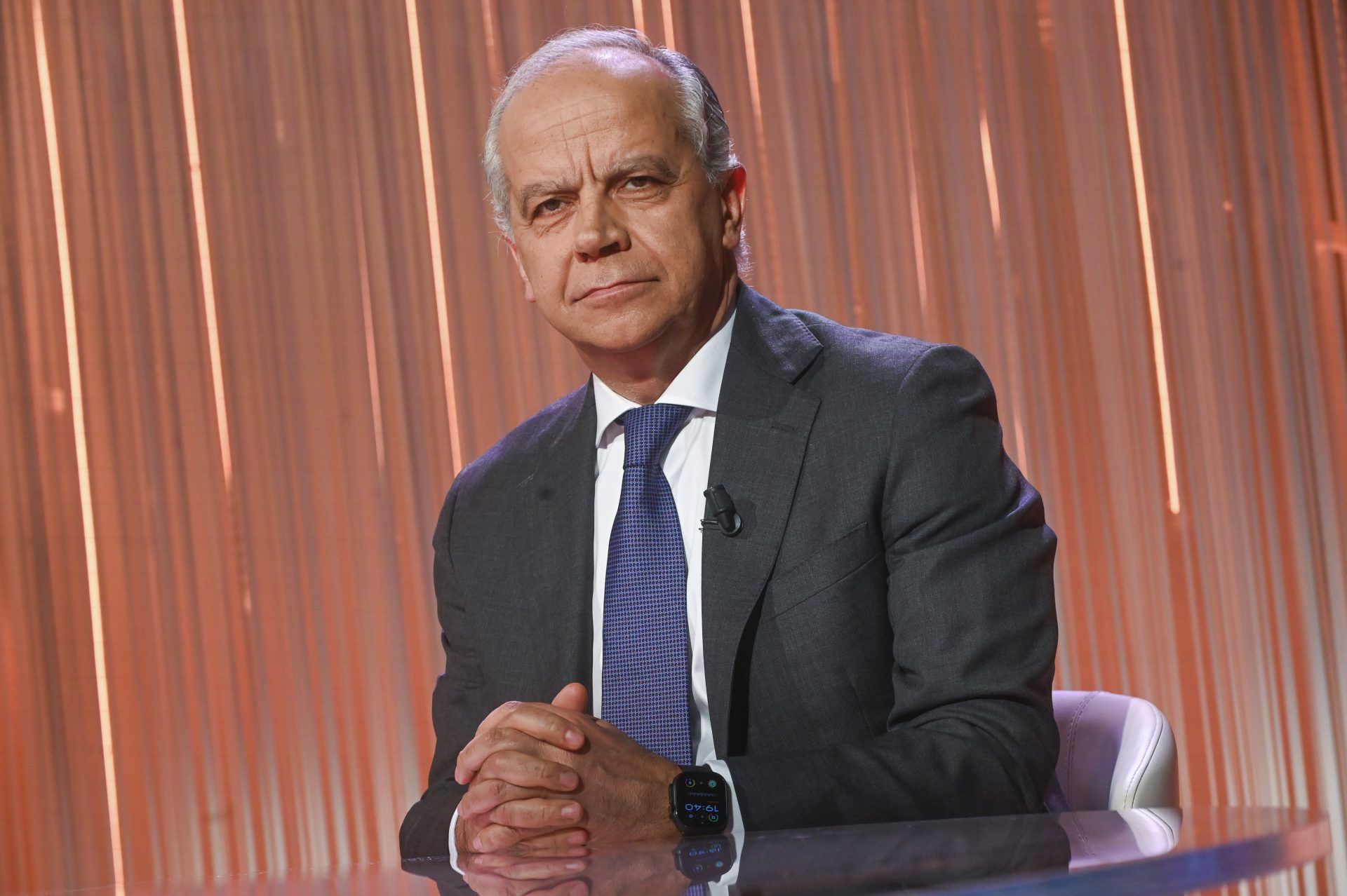 Treni in crisi: Piantedosi convoca vertice urgenza su ordine e sicurezza con vertici FS