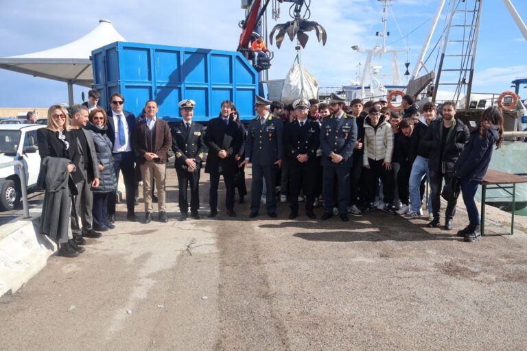 Porti: a Termoli debutta Sea Trace, il passaporto digitale per rifiuti marini