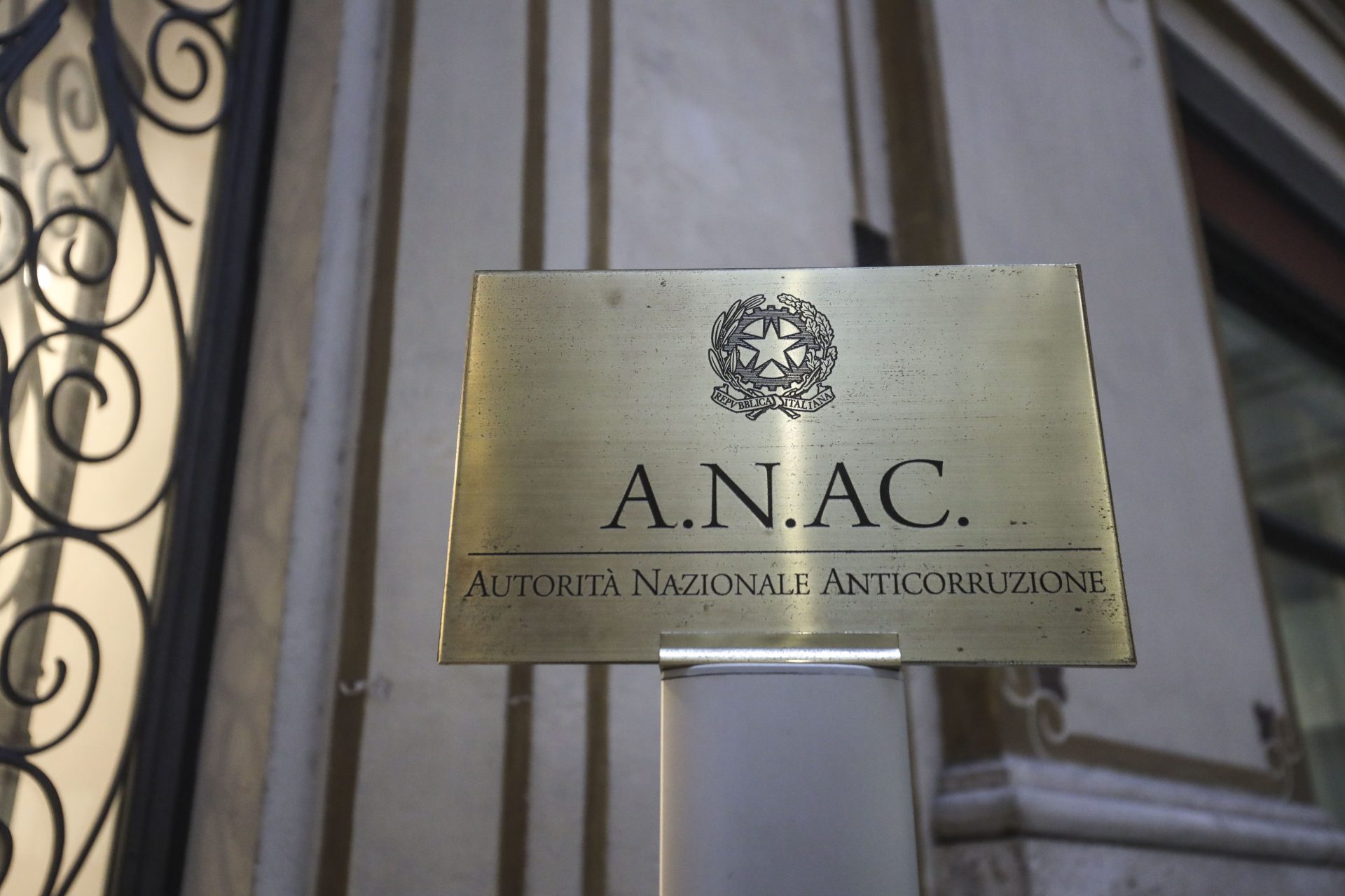 Anac: quasi 300 miliardi di lavori pubblici aggiudicati dal 2021 al 2025, 24% in infrastrutture strategiche