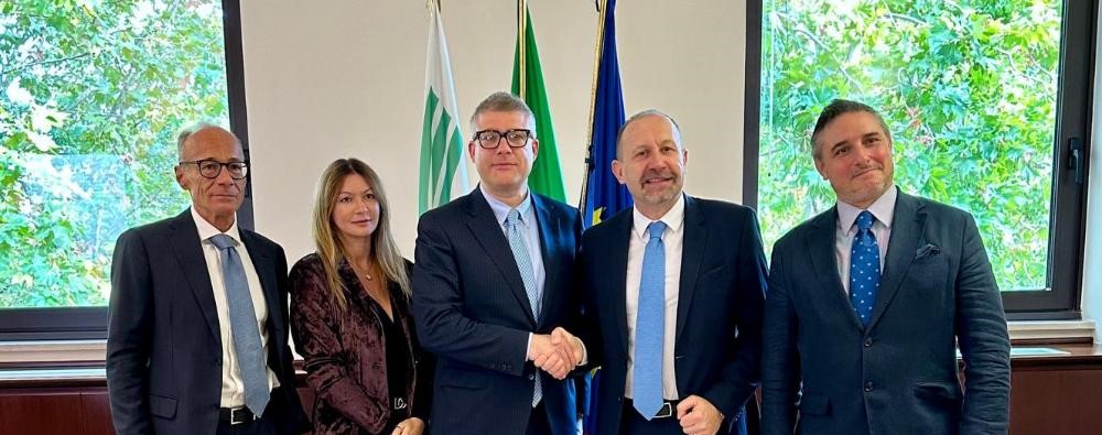 Bollette ancora alte, Confcommercio e Gse siglano protocollo d’intesa