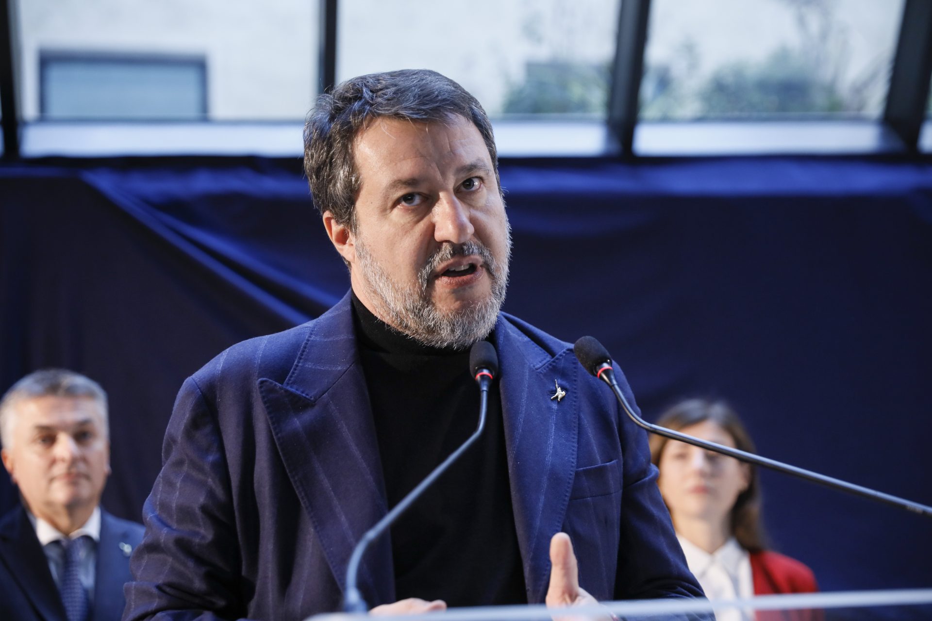 Ponte sullo Stretto, Salvini rilancia: opera prioritaria e niente nuova gara, scelta di buonsenso