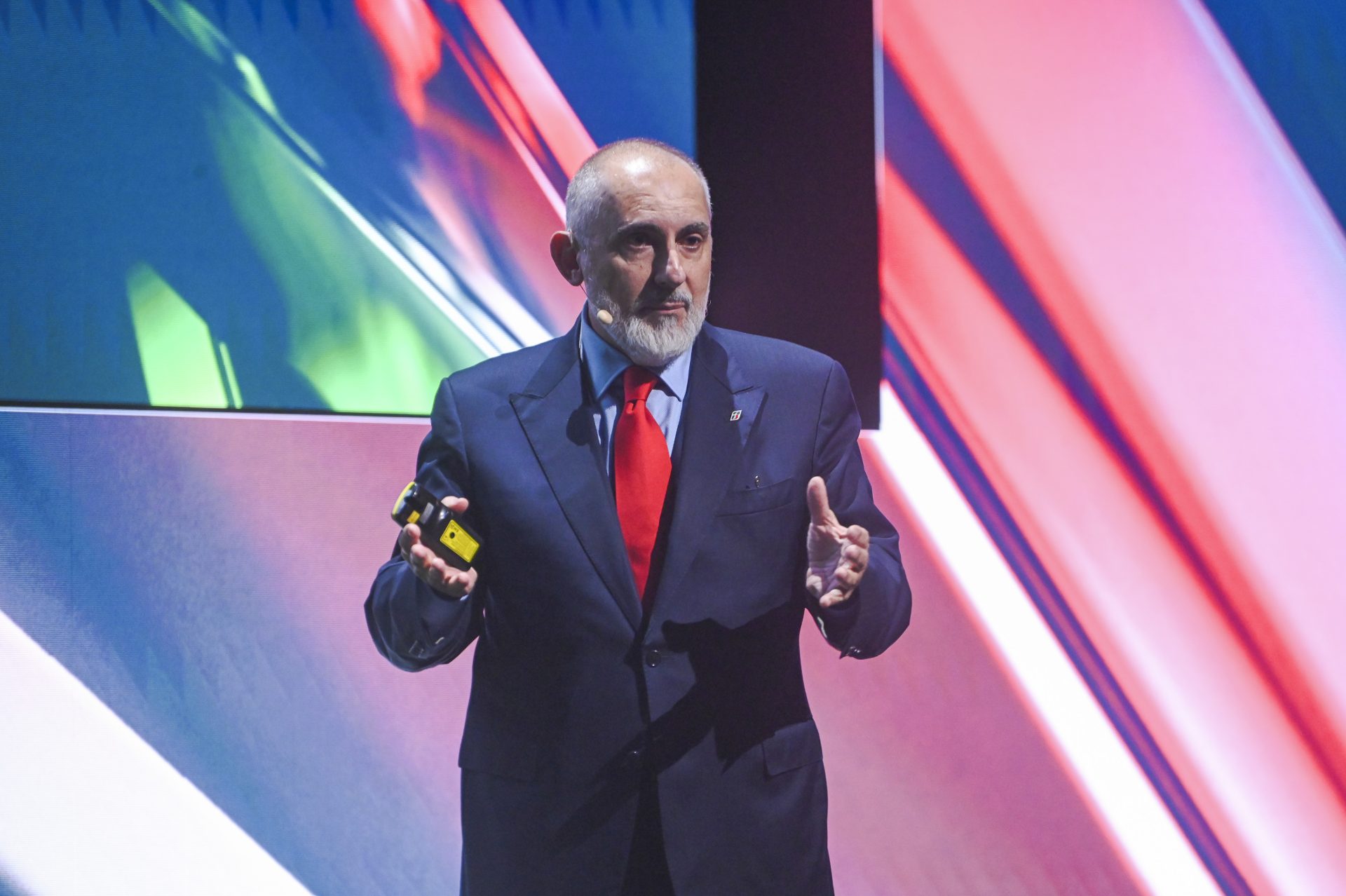 Fs, Donnarumma: “Non vogliamo diventare un’azienda energetica, ma puntiamo a tagliare la bolletta”