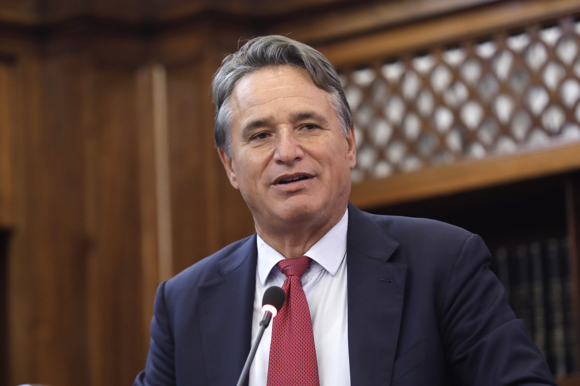 Decarbonizzazione trasporto aereo, Squeri (Pacta): “Dialogo essenziale per affrontare transizioni industriali complesse”