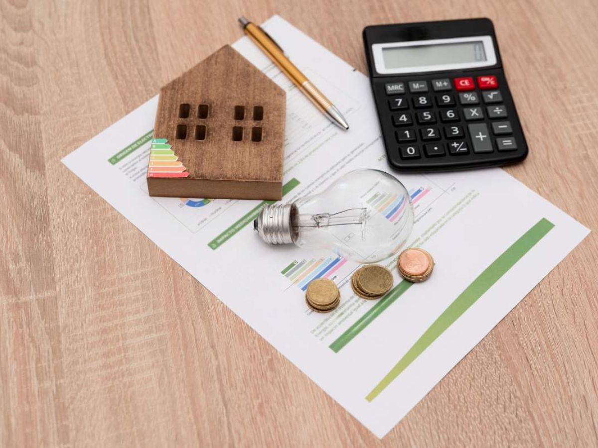 DL Bollette taglia prezzi gas-elettricità, 12 articoli bozza con 90 euro bonus famiglie e agevolazioni imprese