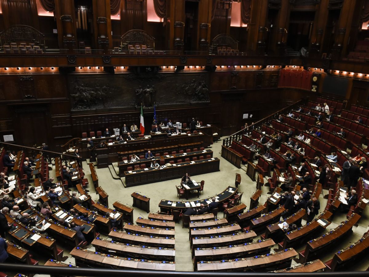 L’emendamento sulle preferenze non passa, caos nel centrodestra