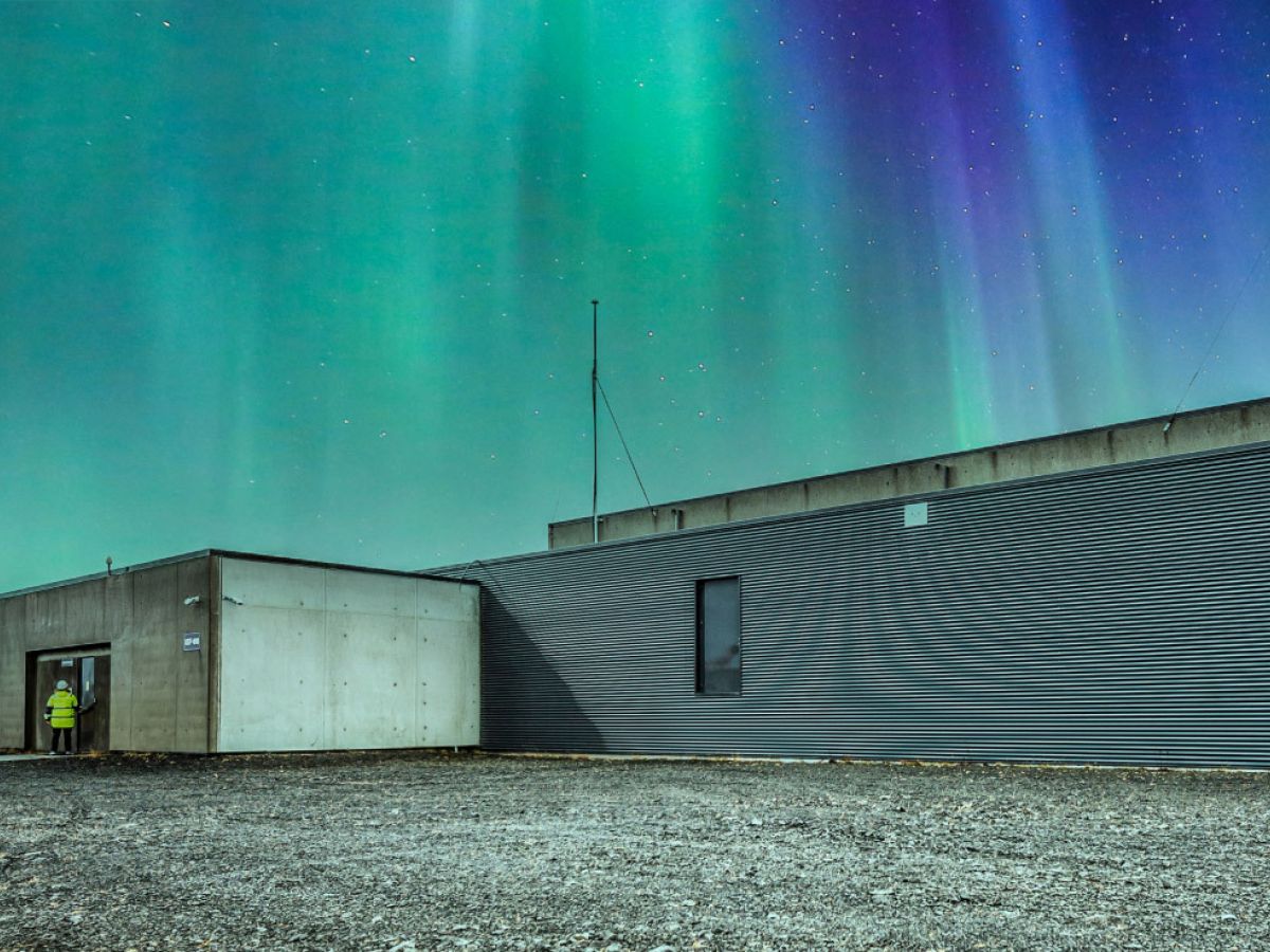 La realtà dietro ogni click, come i data center consumano energia, acqua e miliardi di dollari