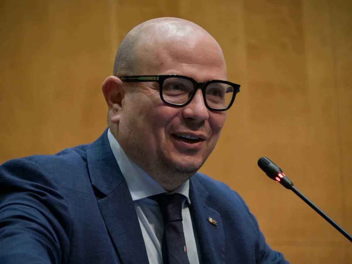 Trasporto aereo, Deidda: “Decarbonizzazione va affrontata con approccio integrato”