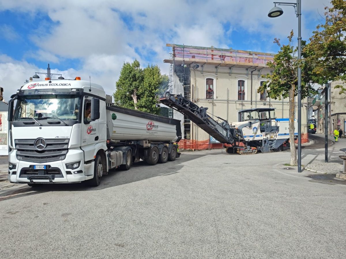 L’Aquila: avviati lavori di viabilità a San Pio delle Camere e Castel del Monte