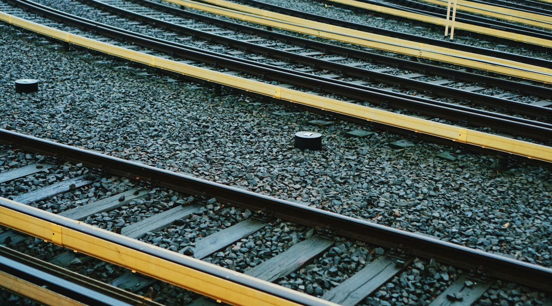 Trasporto ferroviario, studio: 7 megaprogetti ricevono più fondi Ue di 84 interventi di ammodernamento chiave
