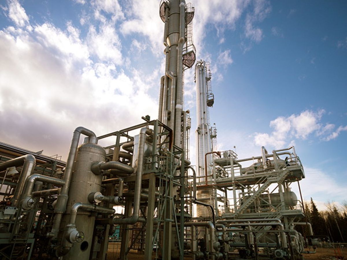 Il conflitto in Iran mette alla prova il petrodollaro: Deutsche Bank avverte di una svolta storica