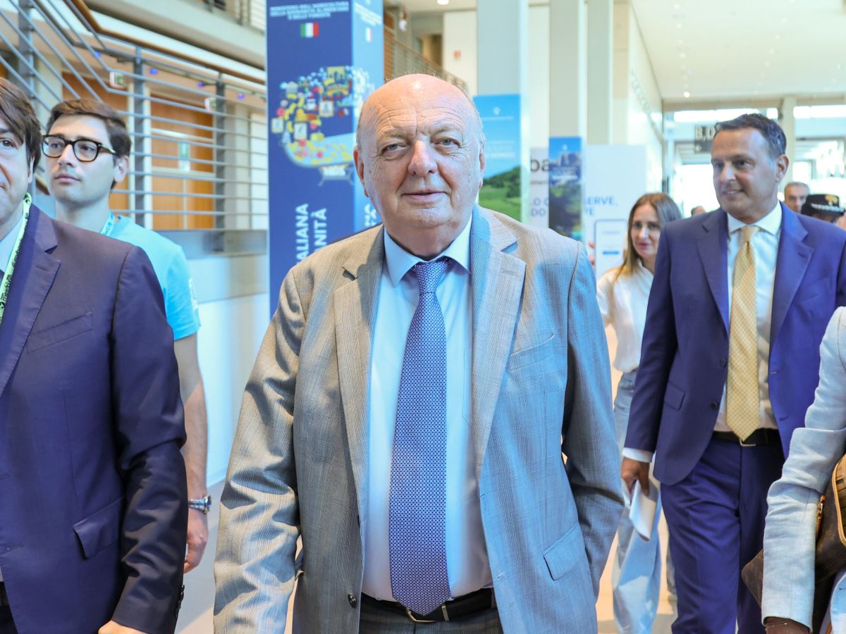 Pichetto a “La Piazza”: dopo il 5 settembre misure in arrivo per le accise