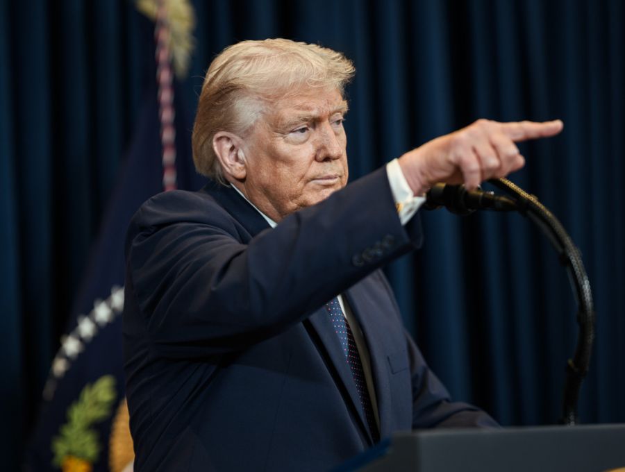 Iran, al via il blocco dello Stretto di Hormuz deciso da Trump