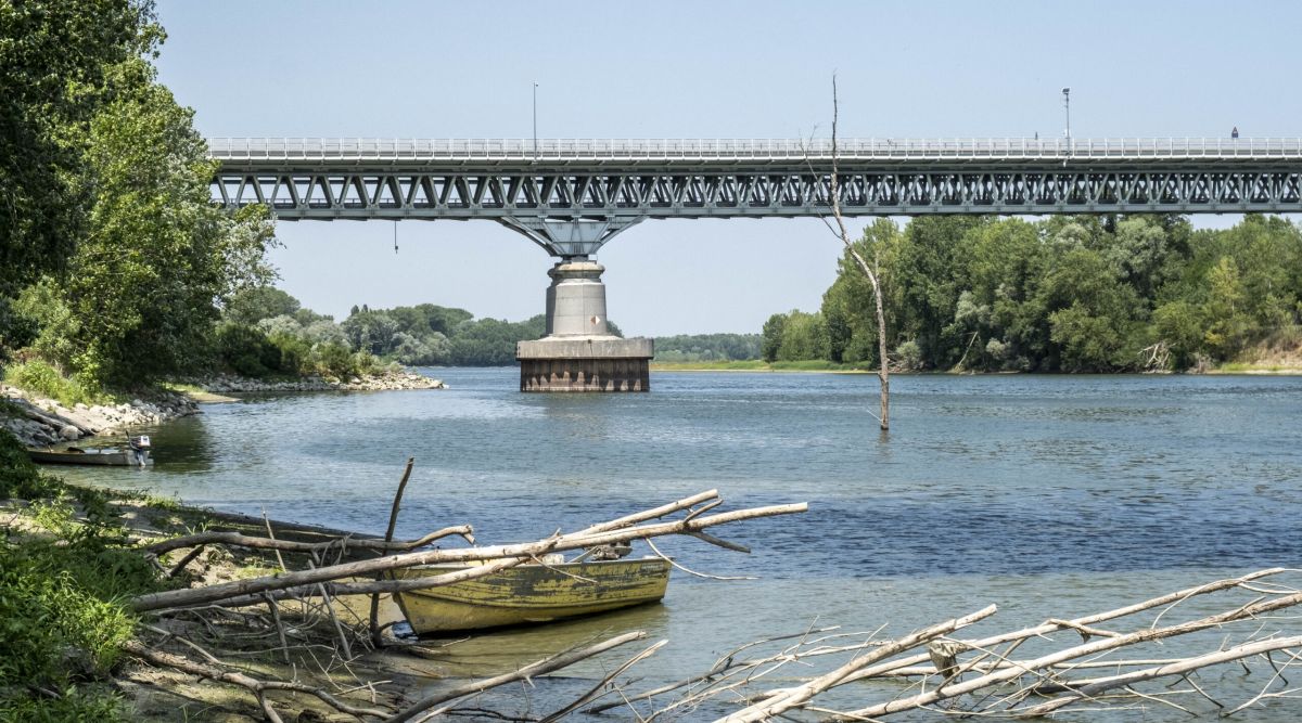 Ponti sul Po: Forza Italia chiede una proroga al 2026 per salvare i finanziamenti
