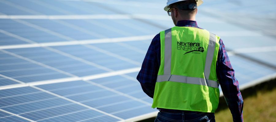 Rinnovabili, via libera a 14 impianti per 530 MW in quattro regioni