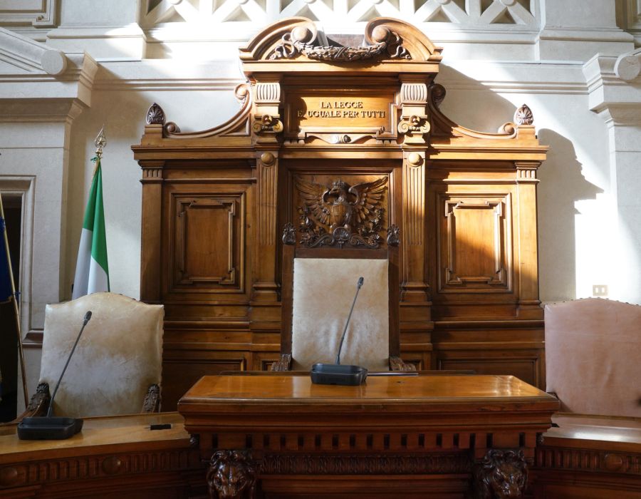Responsabilità dell’ente, interesse/vantaggio e confisca del profitto nelle truffe per erogazioni pubbliche. La sentenza della Cassazione Penale (20/01/2026 n. 5923).