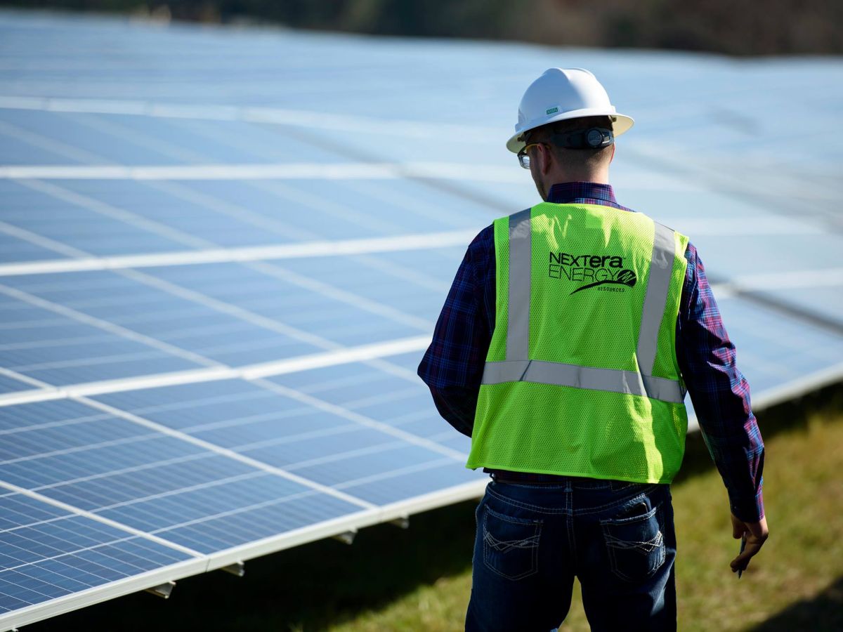Rinnovabili, via libera a 14 impianti per 530 MW in quattro regioni