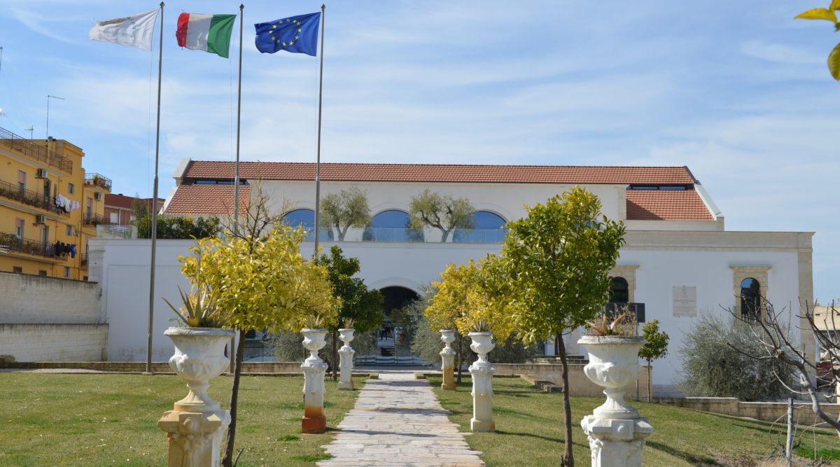 La farmaceutica pugliese vale 800 milioni di export, Farmindustria chiede di difendere la leadership del Sud