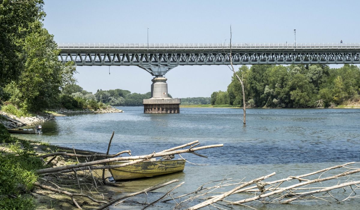 Ponti sul Po: Forza Italia chiede una proroga al 2026 per salvare i finanziamenti
