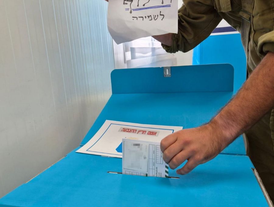 Israele al voto, un Paese diviso a metà che sceglie tra due destre