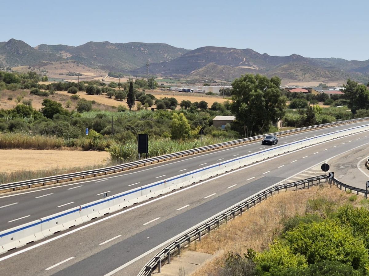 SS131, ANAS. Realizzati ulteriori 5 km di nuove barriere di protezione a Sanluri (CA)