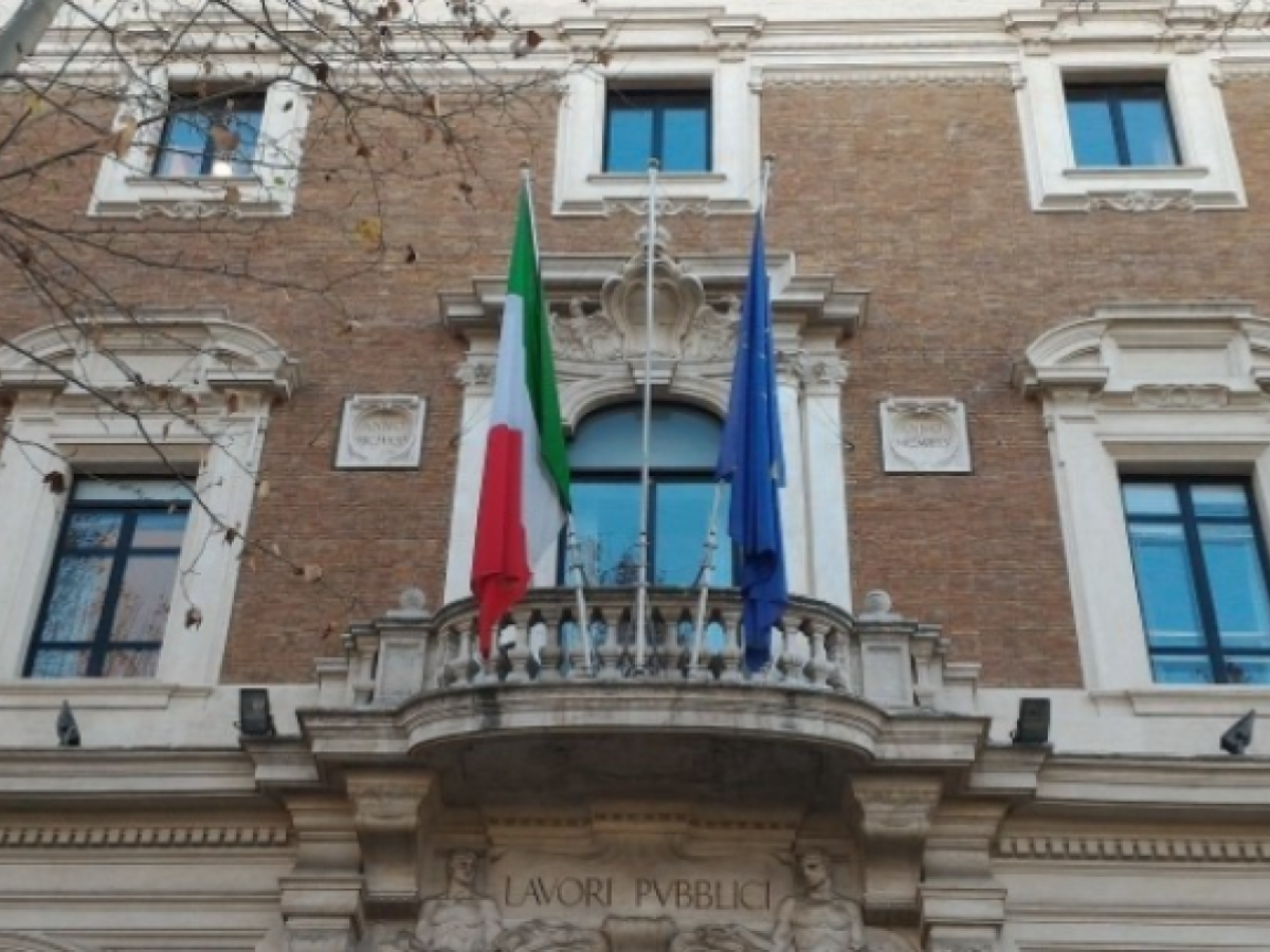 Milano, 12 miliardi dal Mit: strade, ferrovie, edilizia e trasporto pubblico per città e provincia