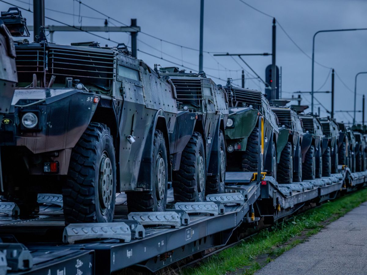 Mobilità militare, l’UE lavora per una Schengen 2.0