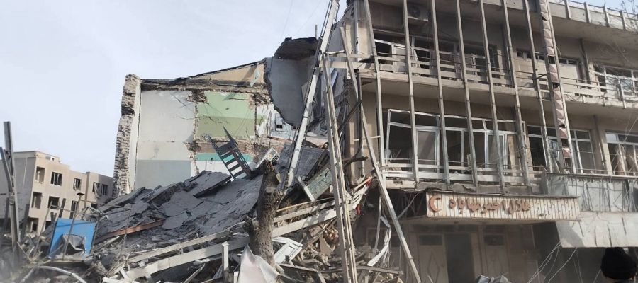 Tregua fragile in Medio Oriente: accordo tra USA e Iran, ma il Libano brucia e Hormuz resta chiuso