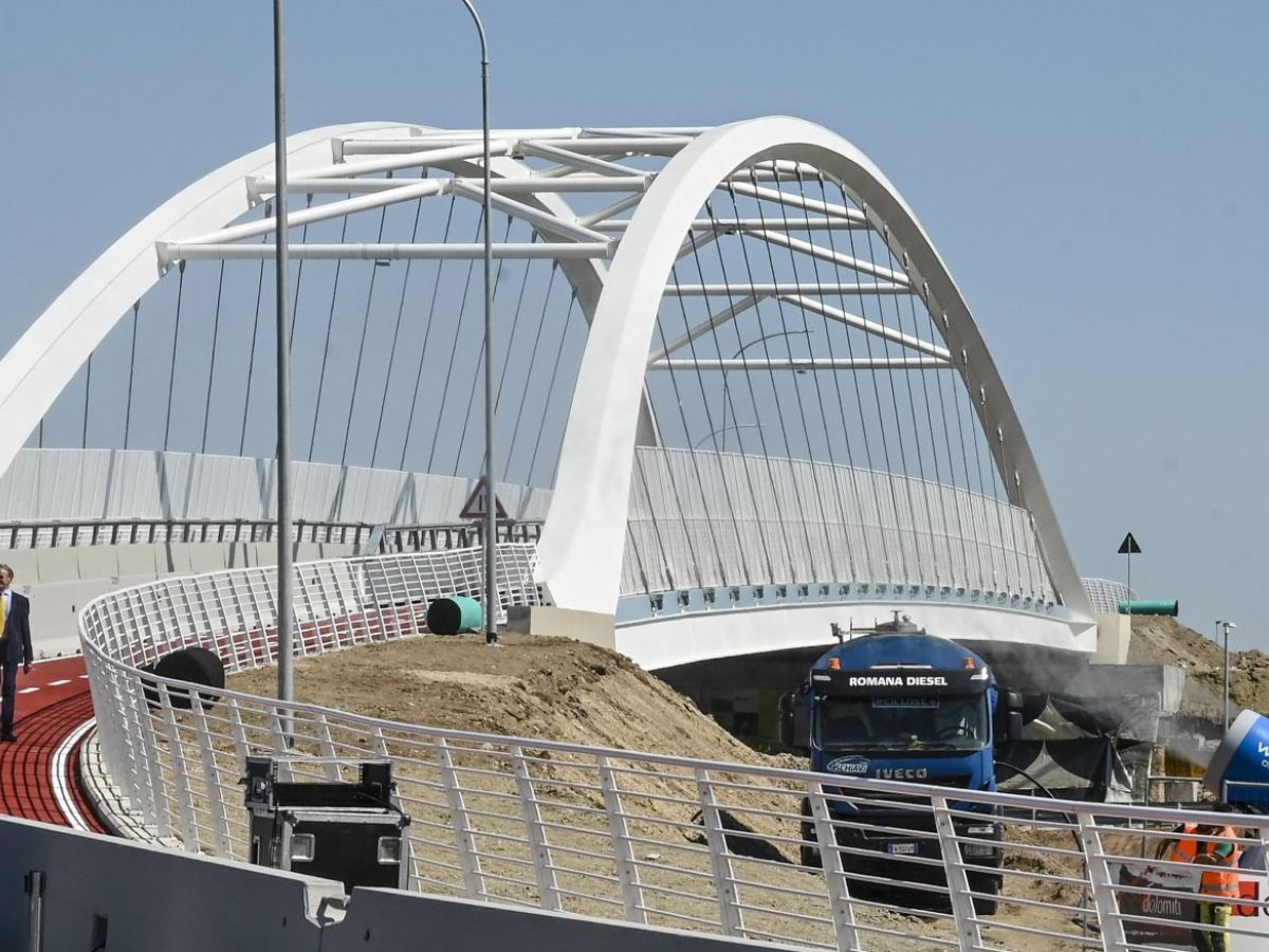 Il nuovo ponte di Tor Vergata: “Così abbiamo trasformato un’opera incompiuta in un simbolo urbano”