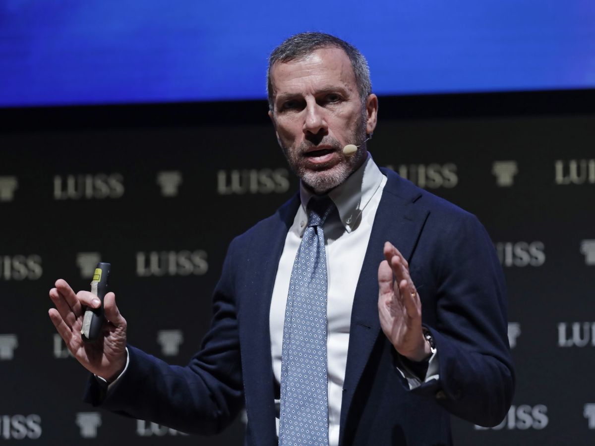 Allarme Asstel: filiera Tlc italiana in sofferenza, il costo dello spettro frena investimenti e reti del futuro