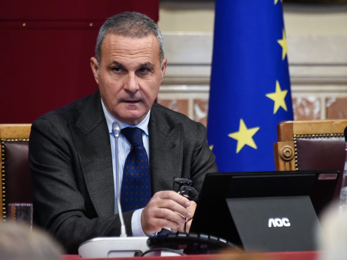 Logistica, Russo (Conftrasporto): “Deve essere sovranista e in mano al governo”